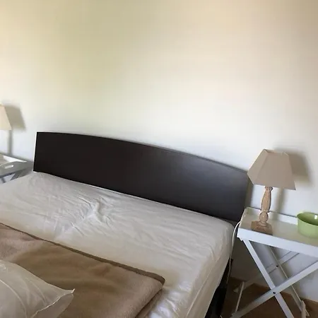 Bed & Breakfast Camélia Rouge Granville